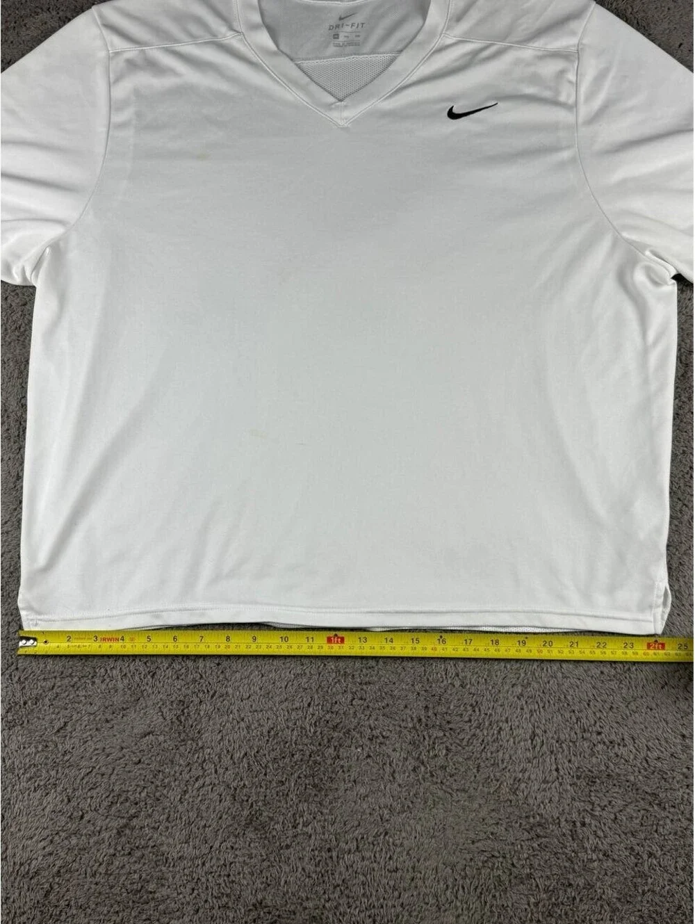 Lot 2 XXL Nike Dri-FIT Shirt + Jordan North Carolina #23 Jersey UNC Blue